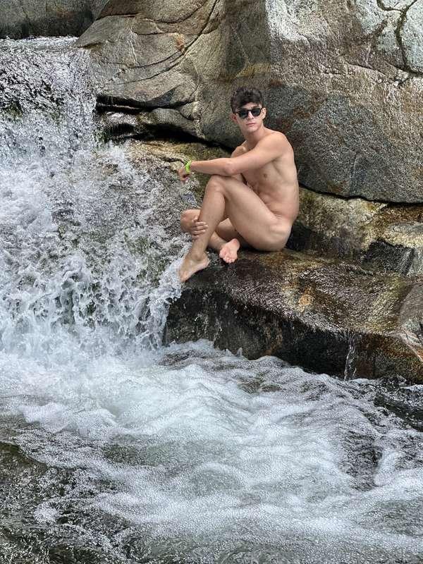 😉
