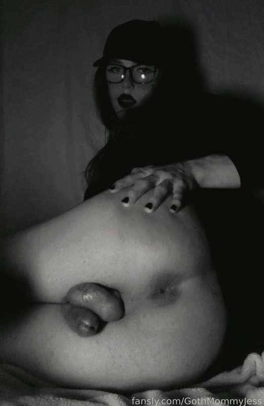 gothmommyjess image #3