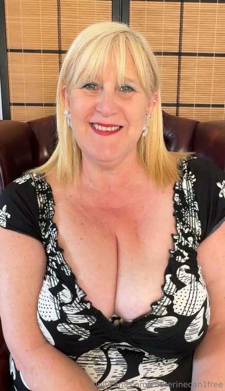 Live 2pm uk time Today Tits and Tights💦💦💦💦💦On my subscriptio..