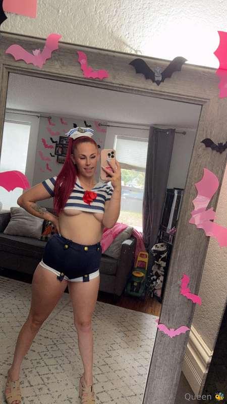 queenbitch1998 image #4