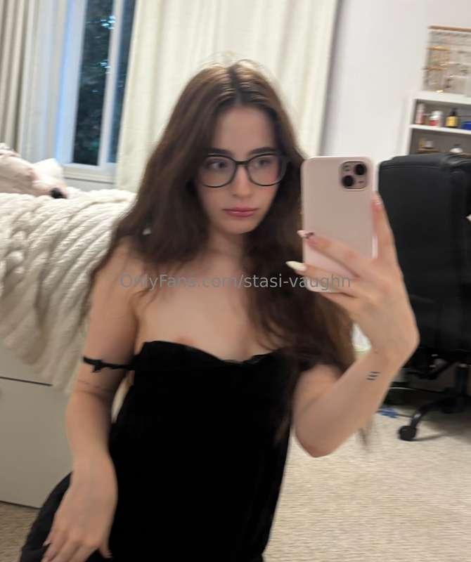 My dress keeps slipping down… should I let it? 😏