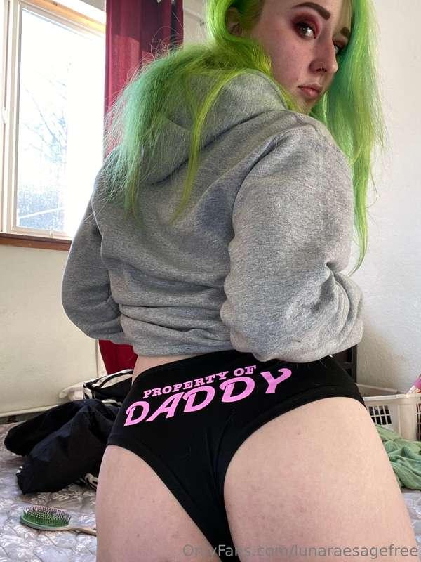 You're missing out on fully explicit vids if you aren't subb..