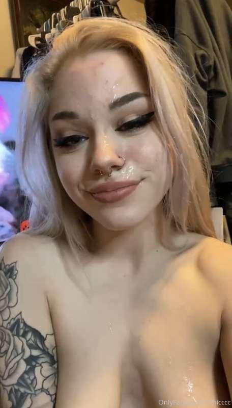 Make me clean your house covered in cum🥴💦
