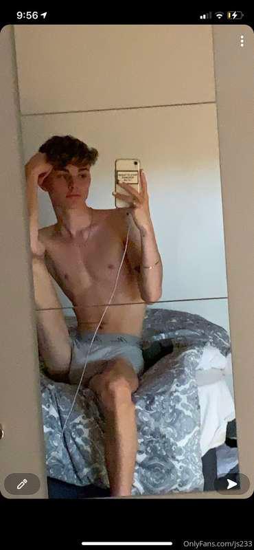Love these mirrors, might cover my whole wardrobe in them lo..