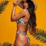nicoleaninston