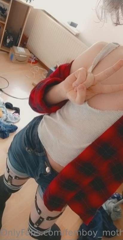 femboy_moth image #0