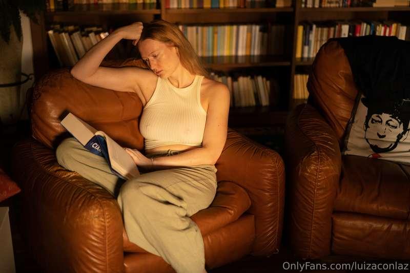 Dai consigliatemi un libro in chat