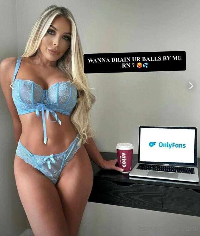 First fan to tip me $15 will get $1,000 worth of my photos a..