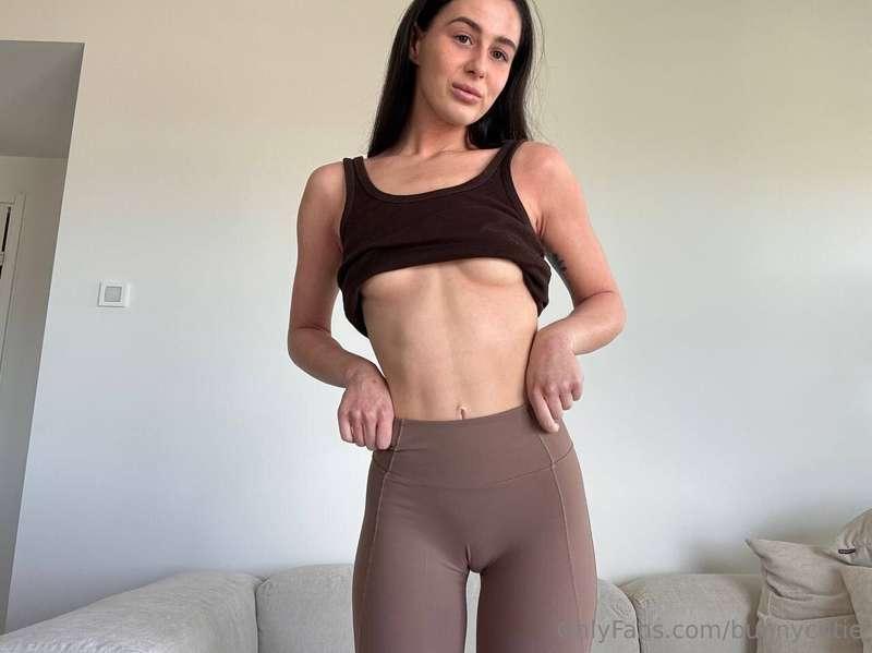 Squeeze me tightly 😛