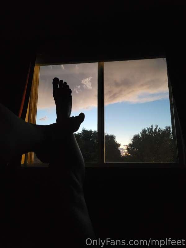 Glorious 👣