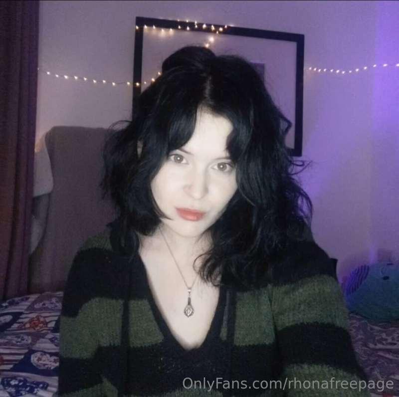 💜 Undress me by subbing to my main page @rhona