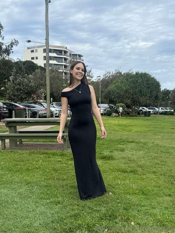 Do you like my dress baby x