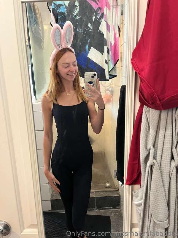 I LOVE this super tight jumpsuit on me😉