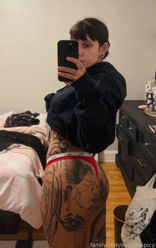 Just got a bunch of new underwear, wanna see the rest? 
#brunette #petite #hanes 
