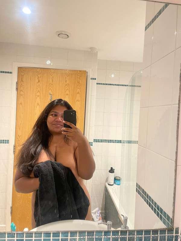 SHOWER TIME!! 💦Wanna come with mee? 😈😝💦