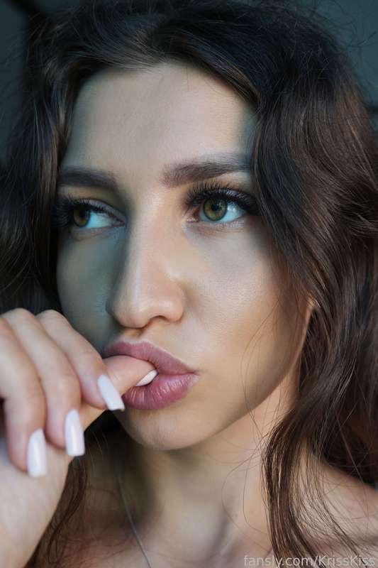 krisskiss image #1