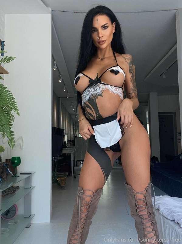 Sexy housekeeping  😍🔞😈😈😈do you want invite me ?