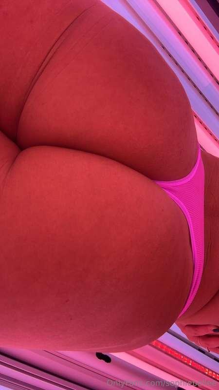for anyone that hasn’t bought any sex tapes yet, i’m going t..