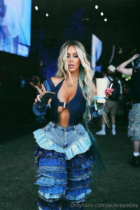 coachella was a blast 🥵