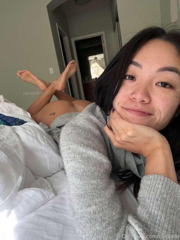 hope you didn’t forget about my feet 🥺 p.s. don’t mind my ma..