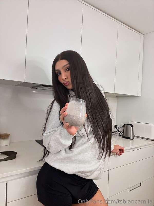 Want me to suck all your cum, baby? 🤤💦