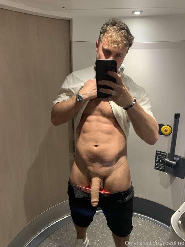 Train rides make me horny 👀👀👀