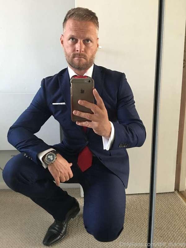 Suits and tighties - fuck yeah