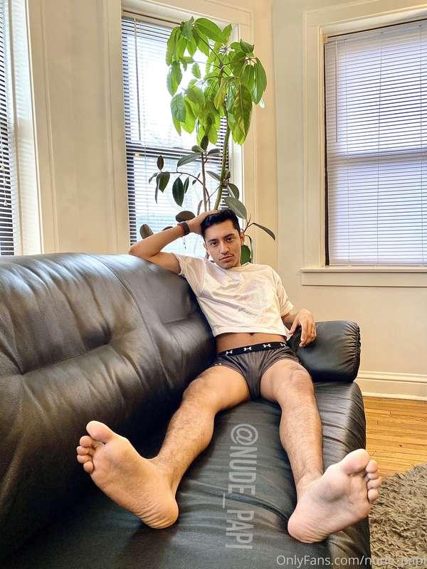 Some more content for my feet lovers