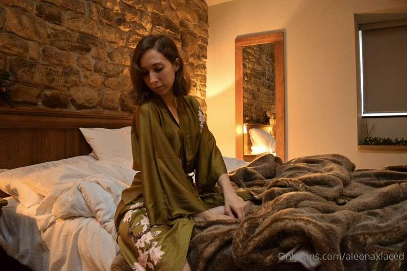 Lets call of work and stay in bed today? 😌