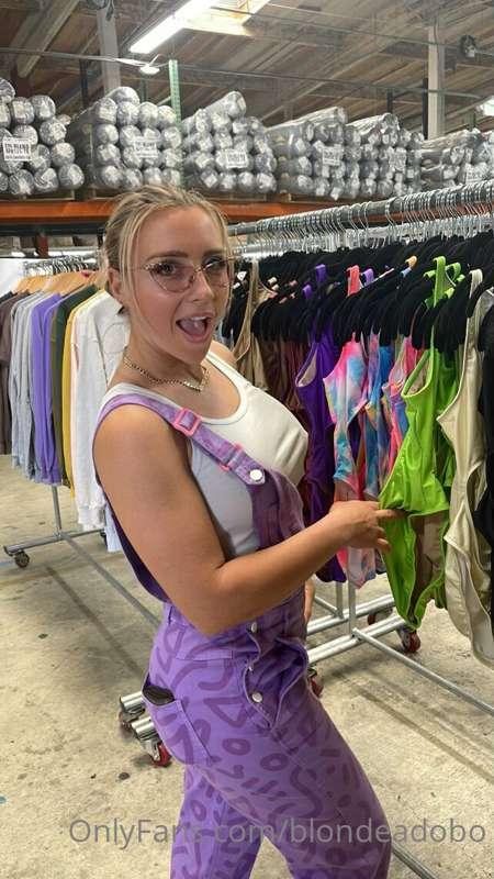 Shopping day! I love warehouse sales, but there’s no changin..