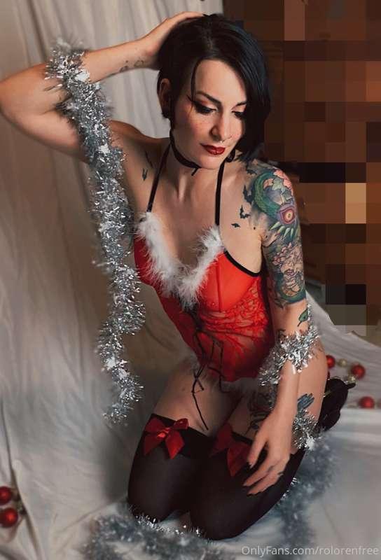 Hope you’re having a wonderful holiday so far! 🎄✨
See the wh..