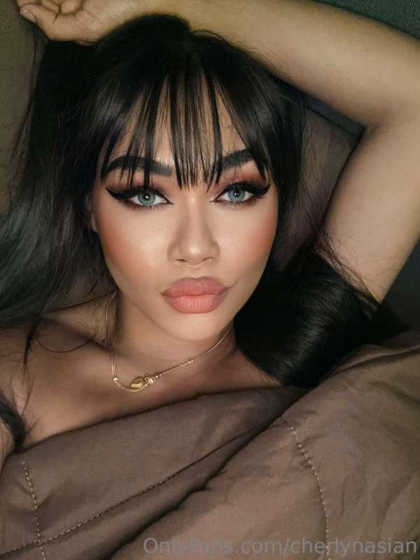 Do you think I have my clothes on? 🤫