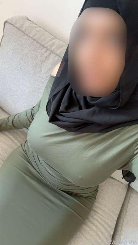 i love teasing you 

#hijab #hijabi #arab #sexy #dress #petite #tease #sexy #horny #fyp