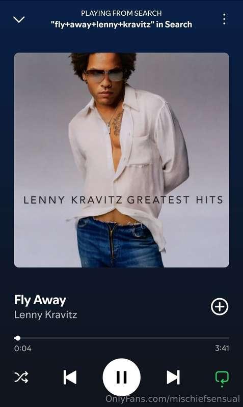 🛸🪁💸🕊🥏✈️