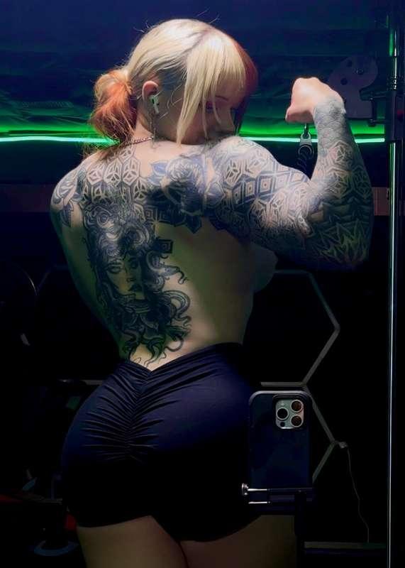 xinia_official image #0