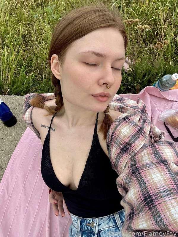 lately I have been relaxing in nature very often &lt;3 I will delight you with new photos from my walks!

✦ #teen #ginger #redhead #petite #skinny #tiny #sporty #fyp #egirl #young ✦