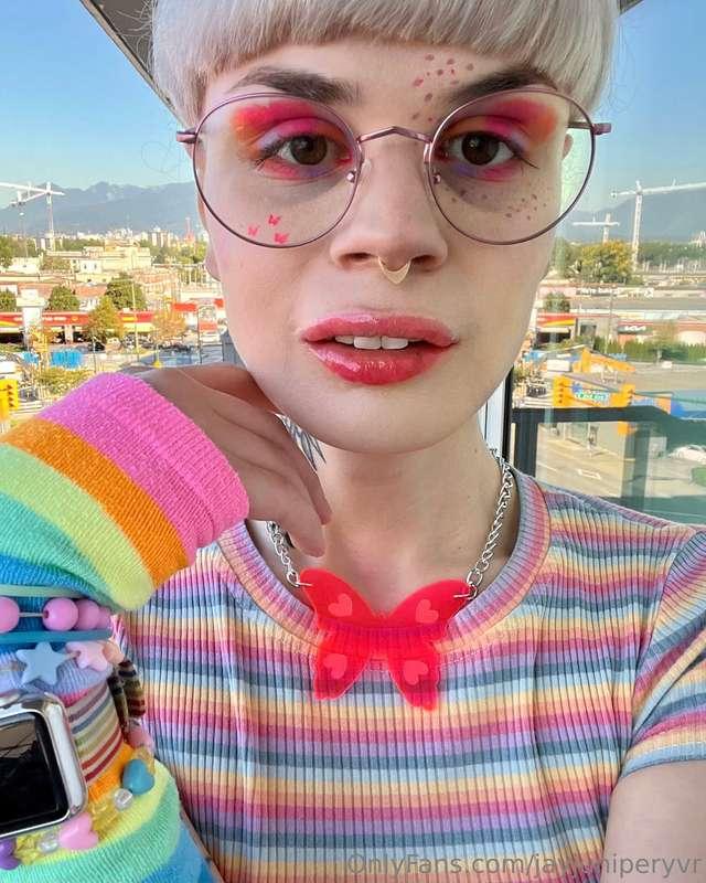 of course i have an alt side to me ;)