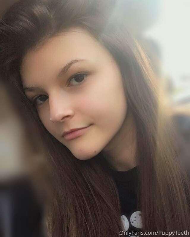 Also here’s more photos of meeeeee! Hiiii! You can ask me qu..