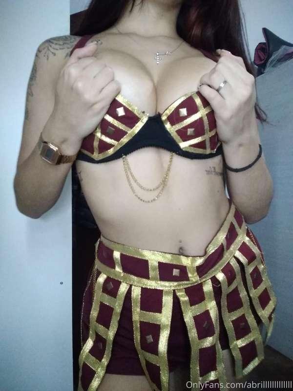 Good Sunday baby!
Who else likes to play with costumes like ..