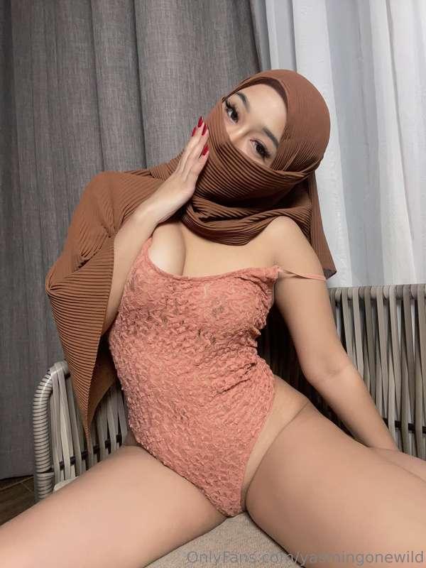 🧡because you like see-through outfit💕💕