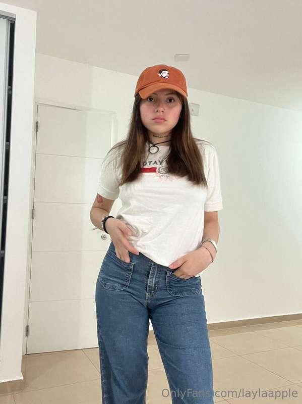 laylaapple main image