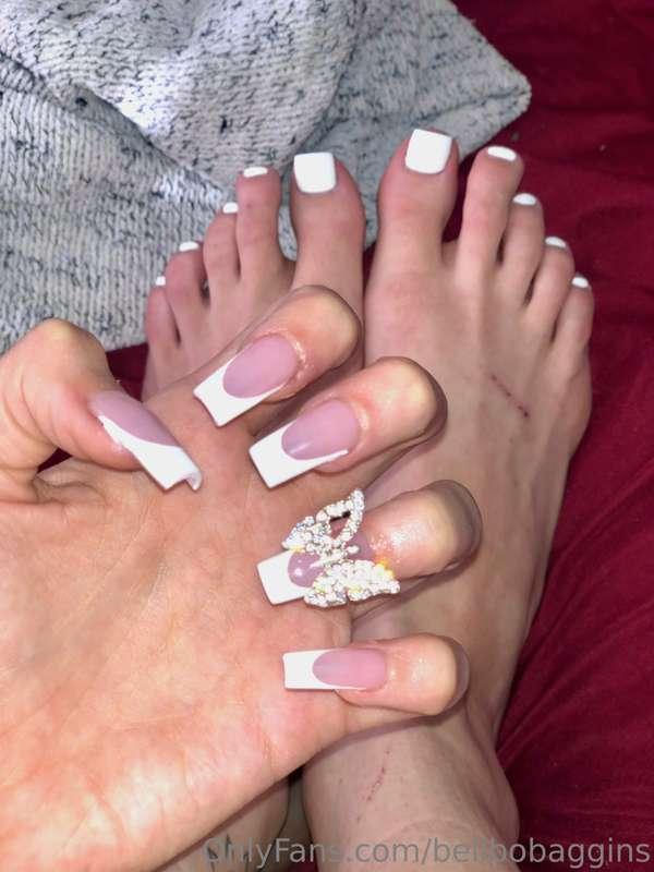 Got my nails and toes done 🦋✨
