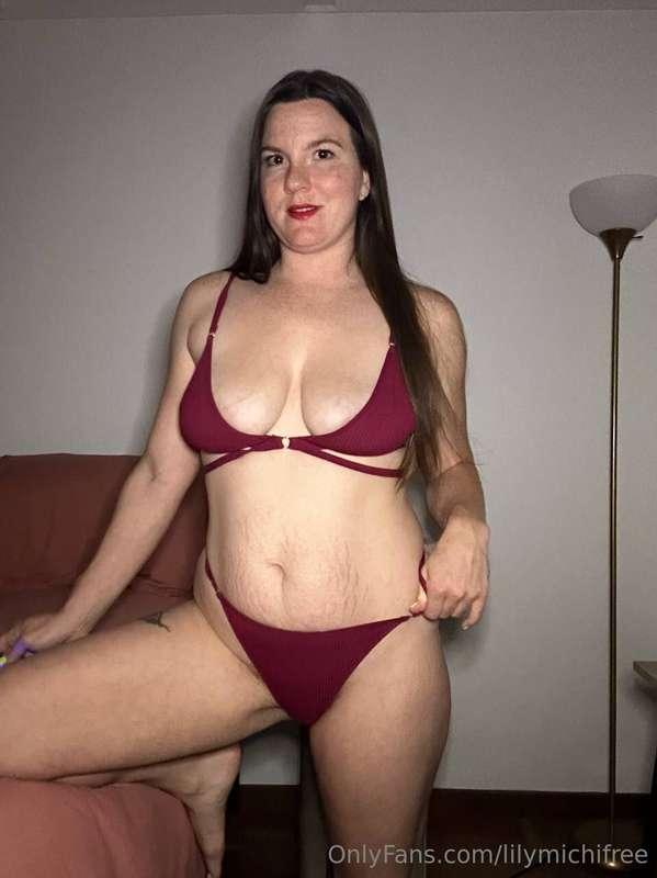 Titty Tease Thursday!Tip $5 and see:3 NEW SEXY VIDEOS playin..