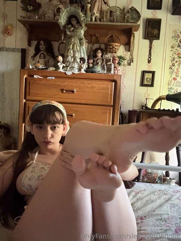 sleepylittledolly image #4