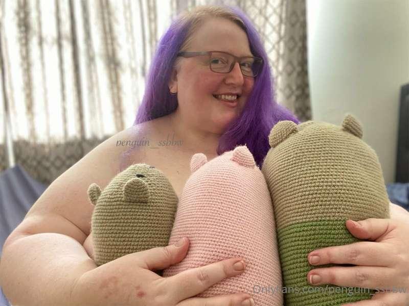 Want to see a magic trick? I’m going to make all these toys ..