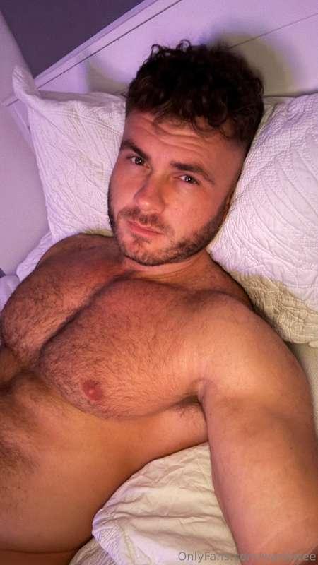 I can't sleep, wanna join me here? 😈