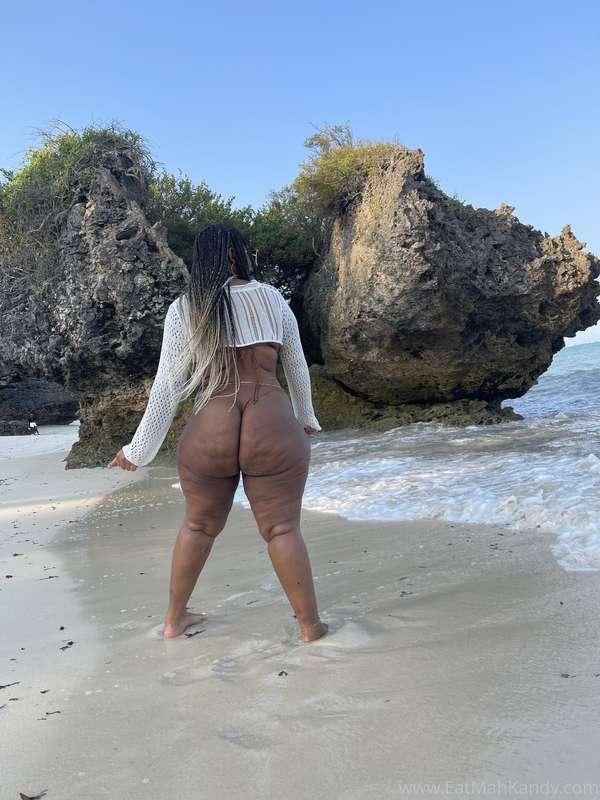 😘