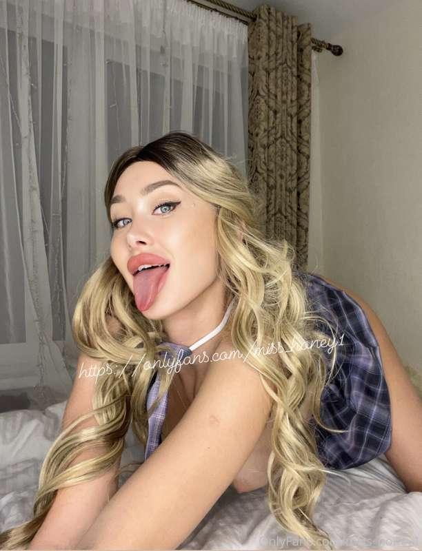 Wanna play with you daddy 🥵💦
