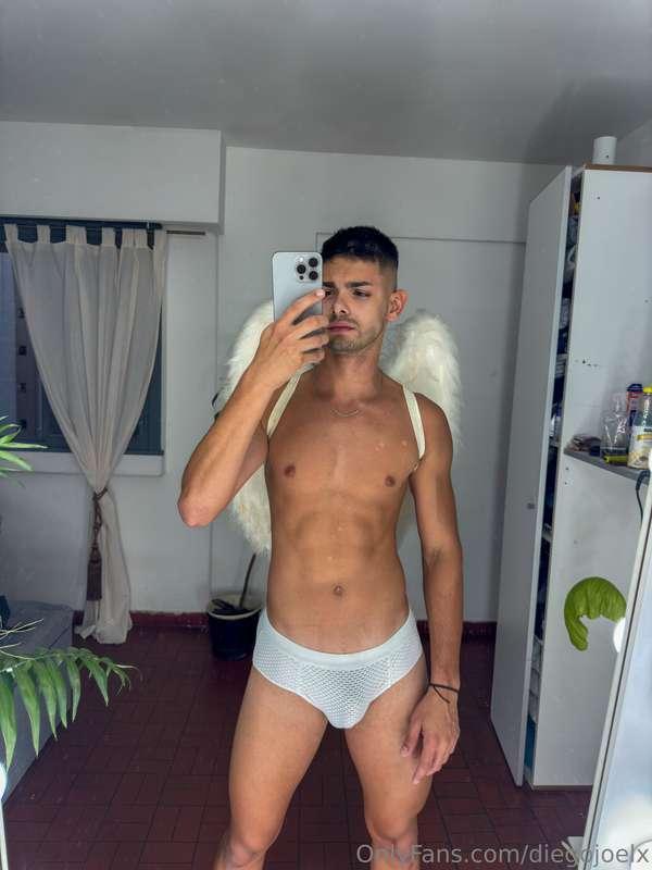 👼🏼