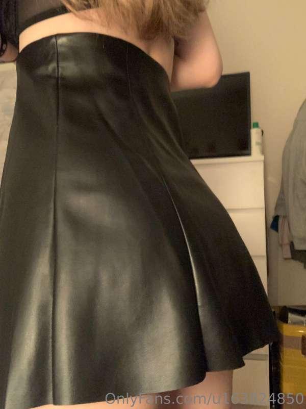 Anyone here like leather?👀